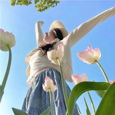 女孩舞步